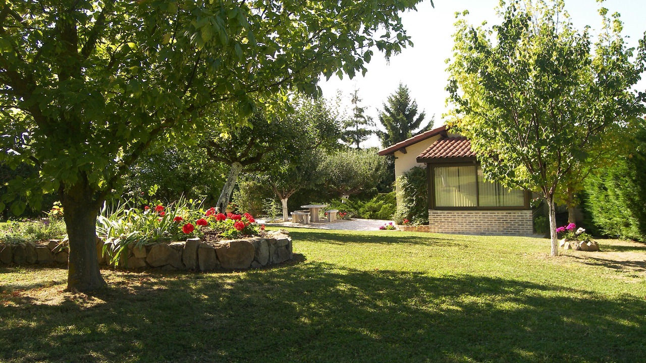 Photo of Outdoor in Usson