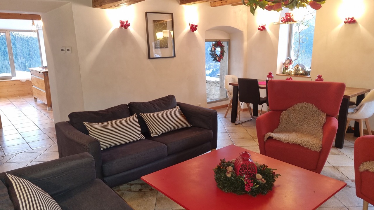 Photo of Livingroom in Rencurel