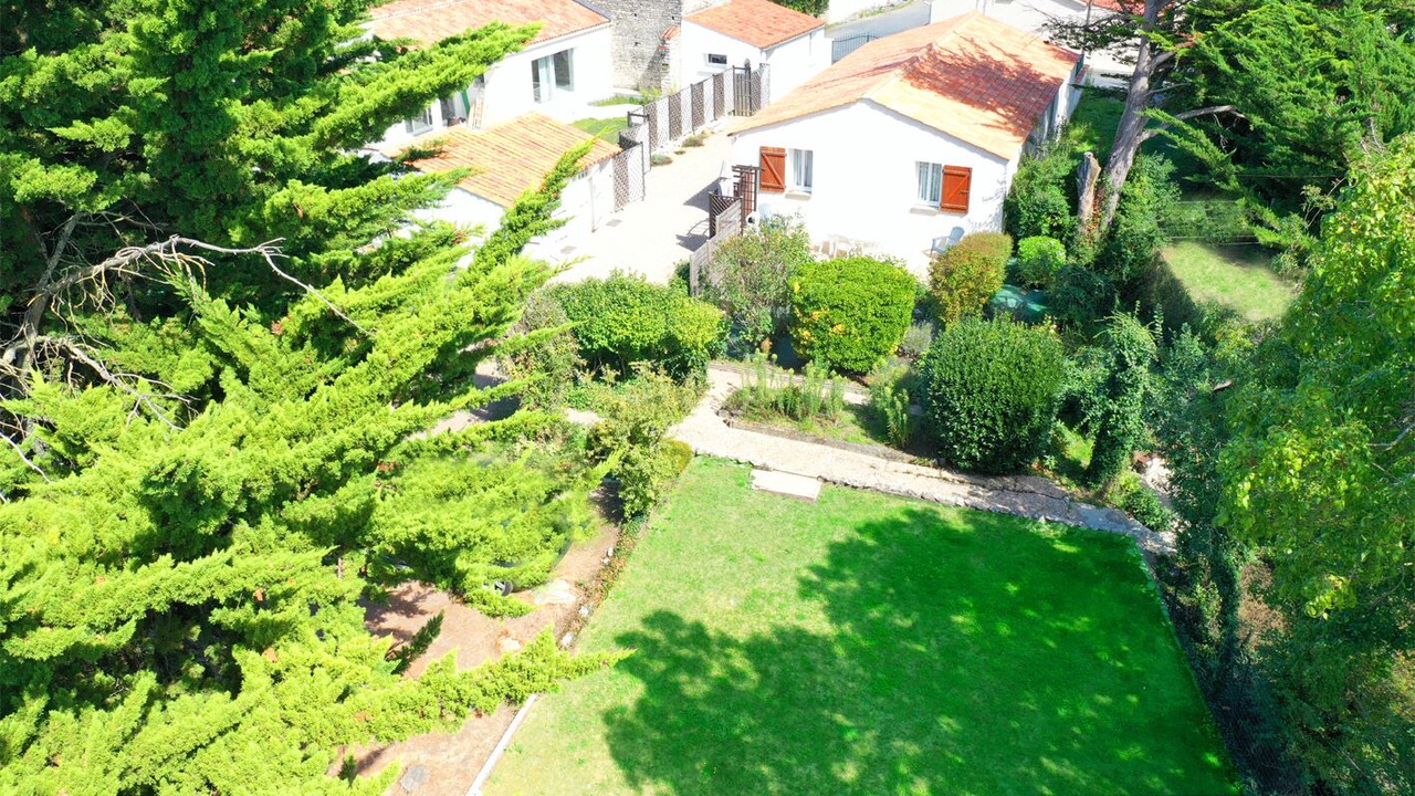 Photo of Outdoor in Angles