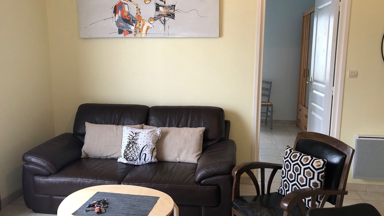 Photo of Livingroom in Angles