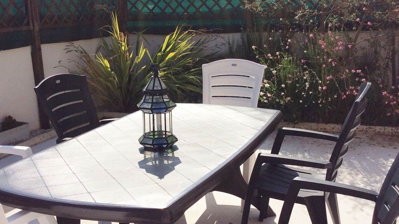Photo of Outdoor in Angles