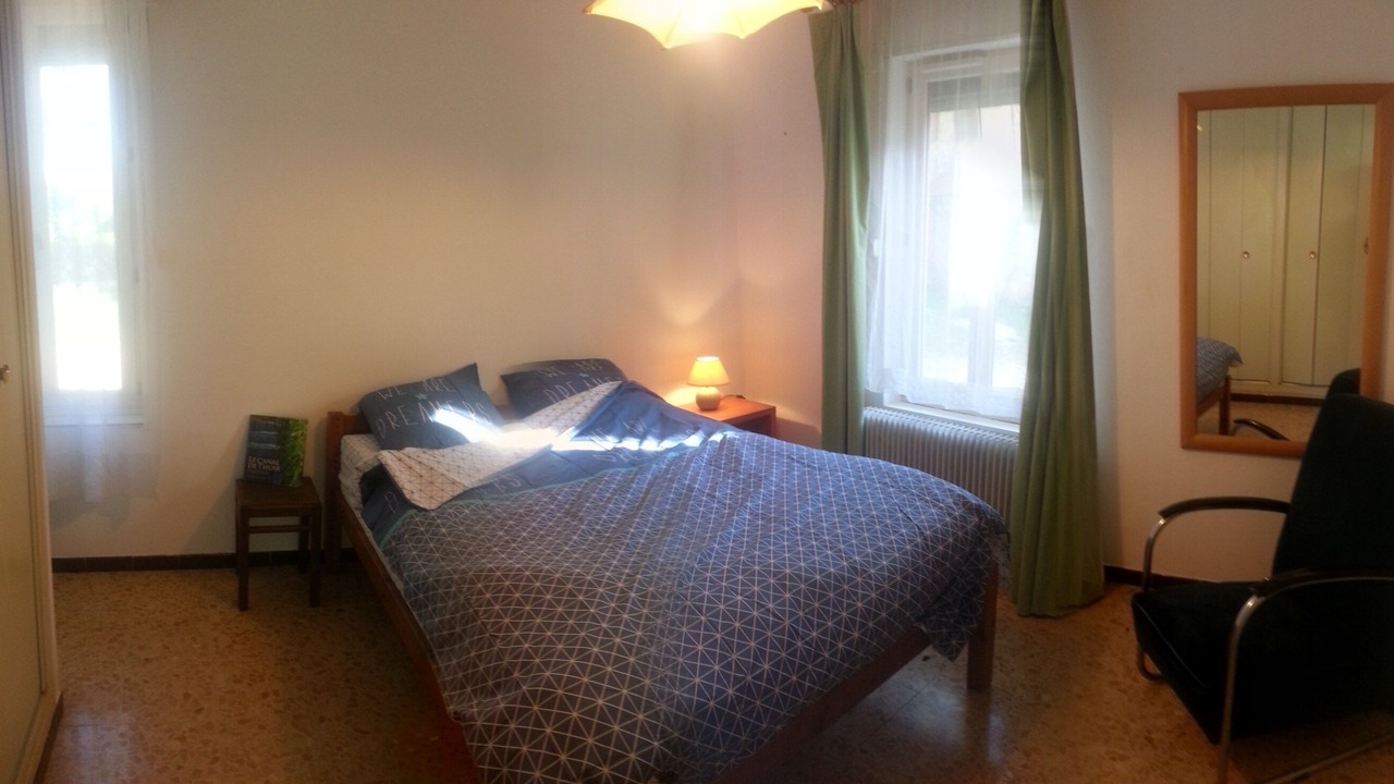 Photo of Bedroom in Thuir