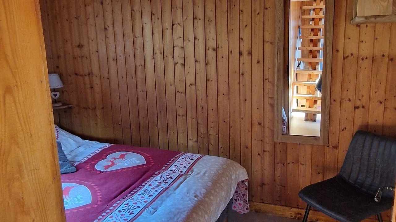 Photo of Bedroom in Thones