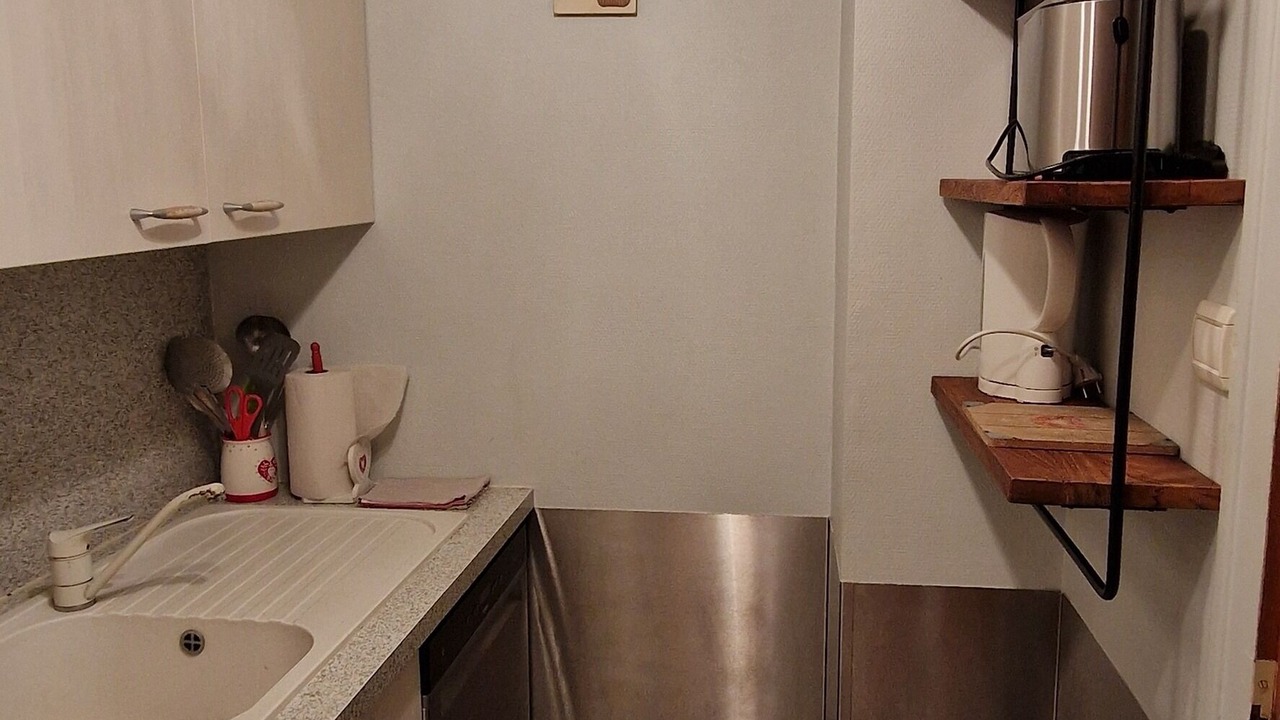 Photo of Kitchen in Thones