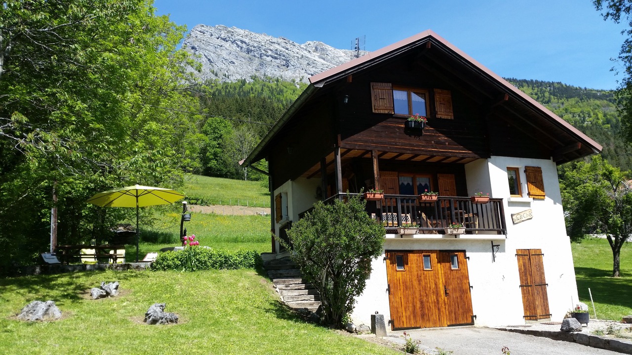 Photo of Outdoor in Thones