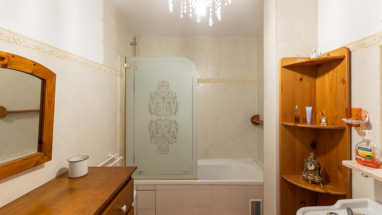Photo of Bathroom in Ceret
