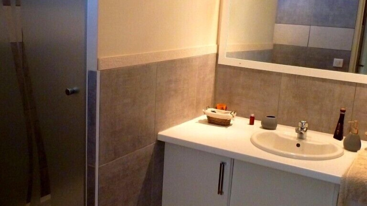 Photo of Bathroom in Sarrians