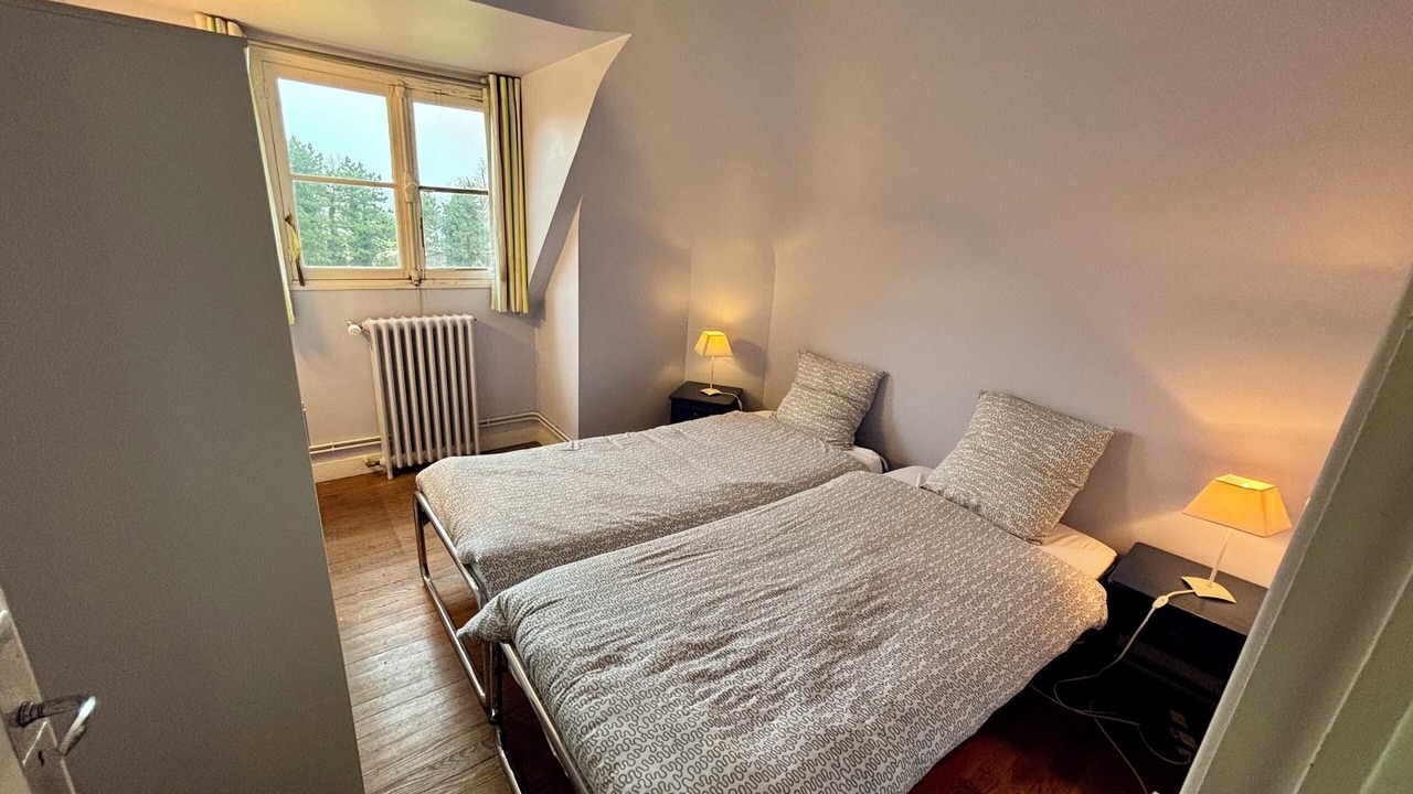 Photo of Bedroom in Neville