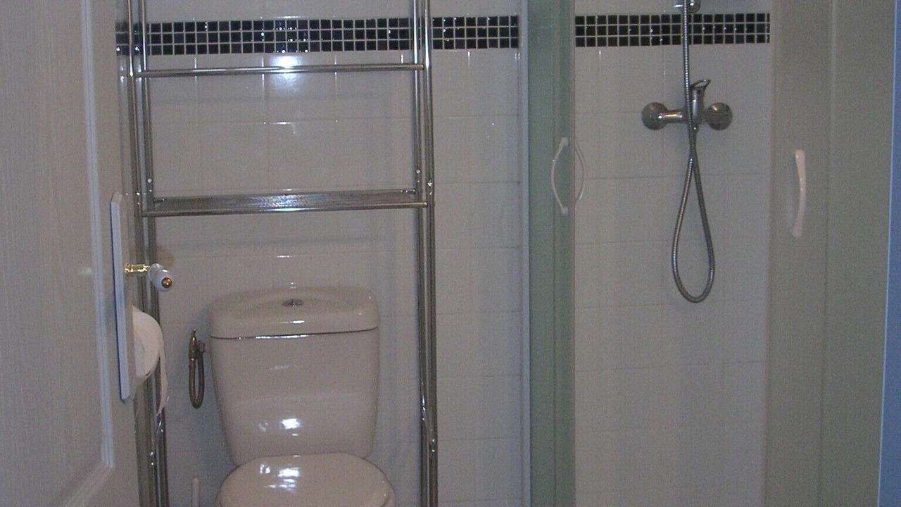 Photo of Bathroom in Banne