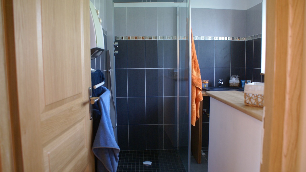 Photo of Bathroom in Ploeuc-l'Hermitage