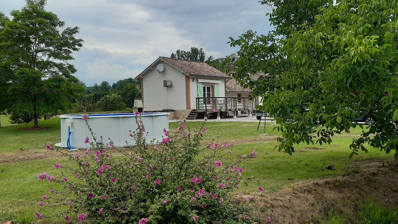 Photo of Outdoor in Lacour