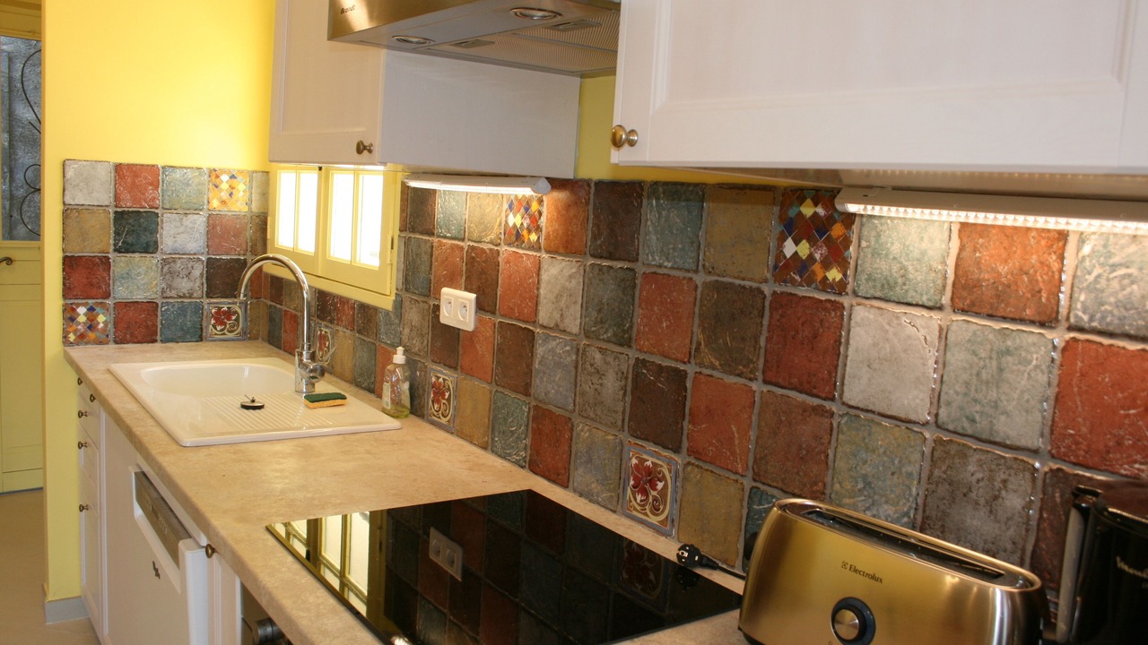 Photo of Kitchen in Saint-Andre-de-Roquepertuis