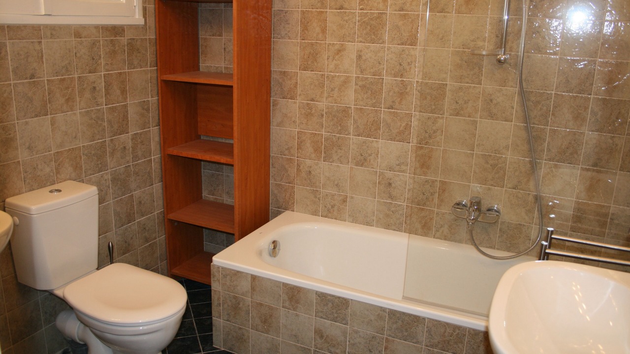 Photo of Bathroom in Saint-Andre-de-Roquepertuis
