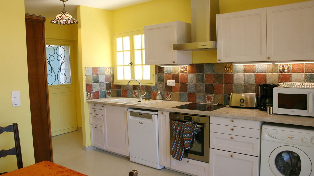 Photo of Kitchen in Saint-Andre-de-Roquepertuis
