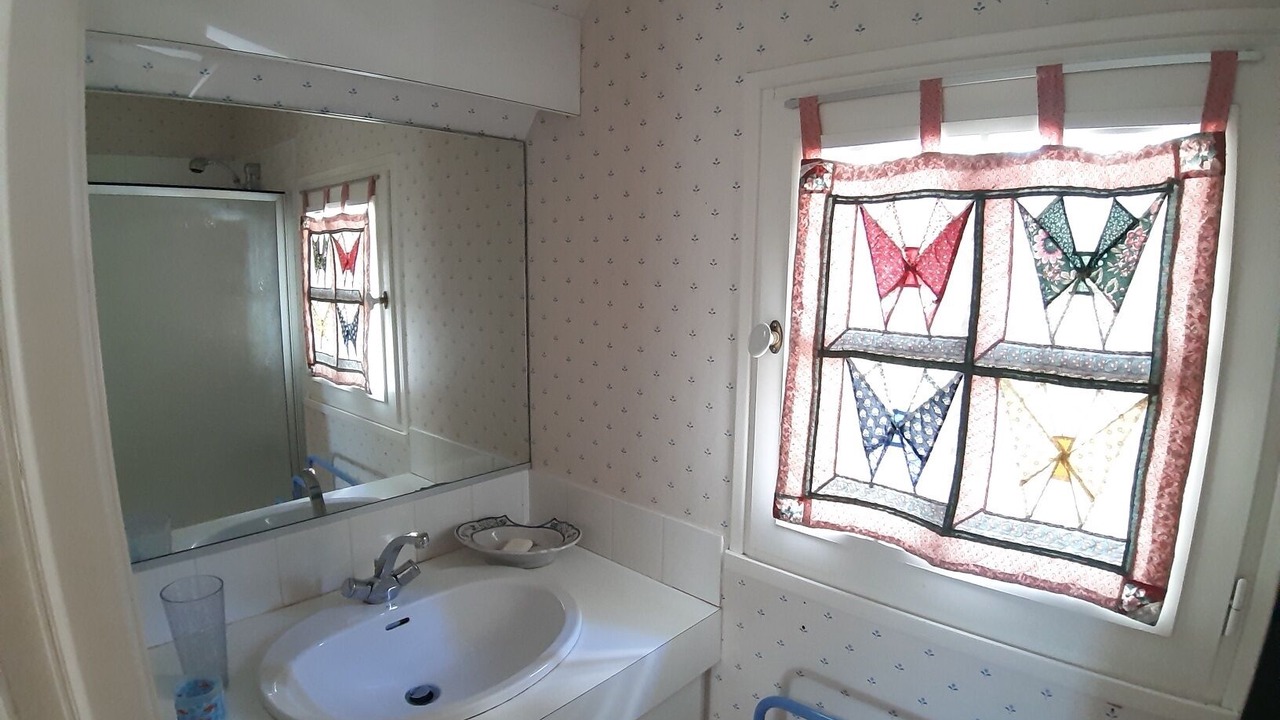 Photo of Bathroom in Saint-Lyphard