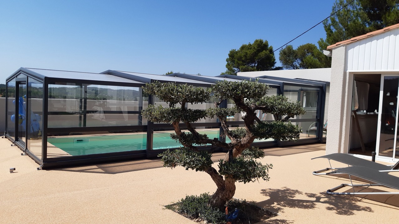 Photo of Outdoor in Montirat