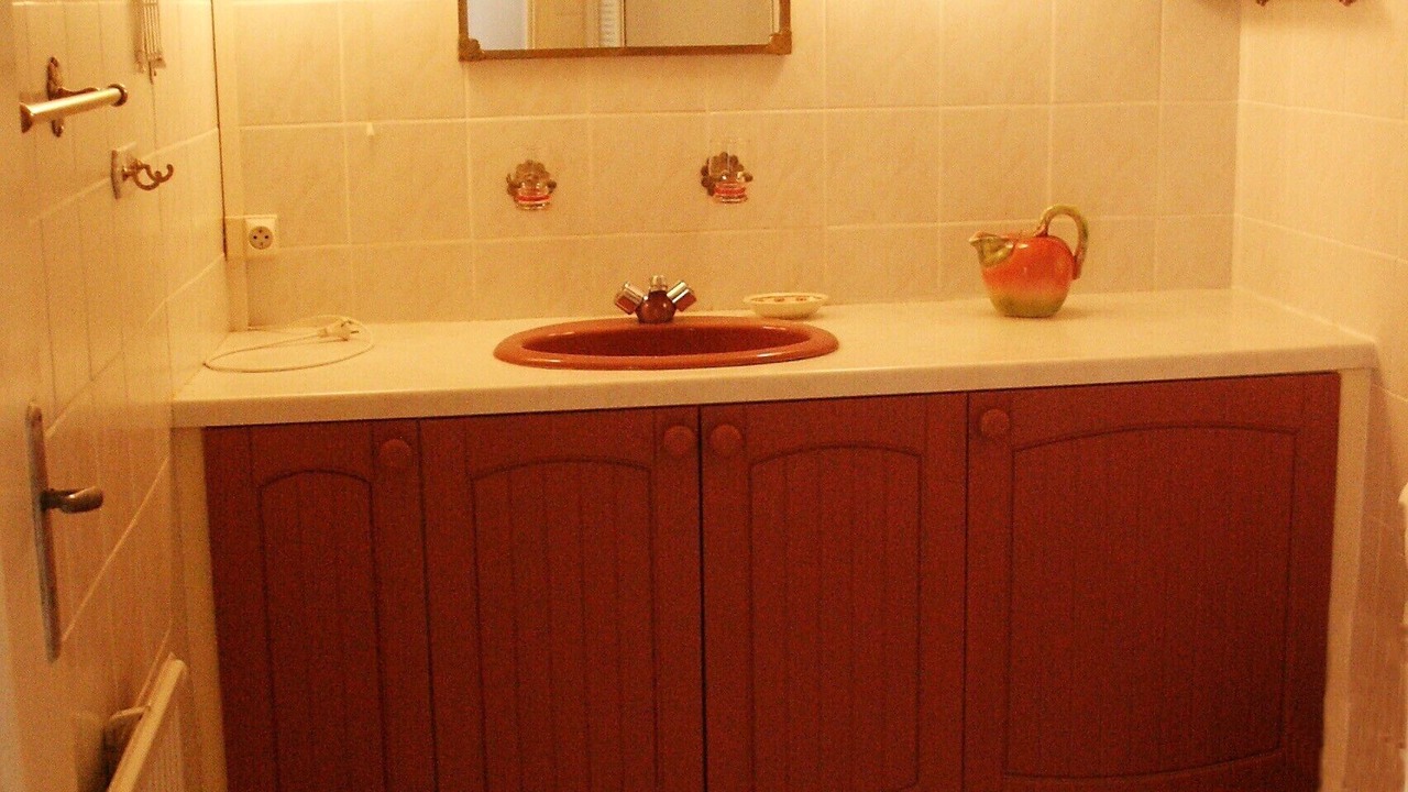Photo of Bathroom in Rodes