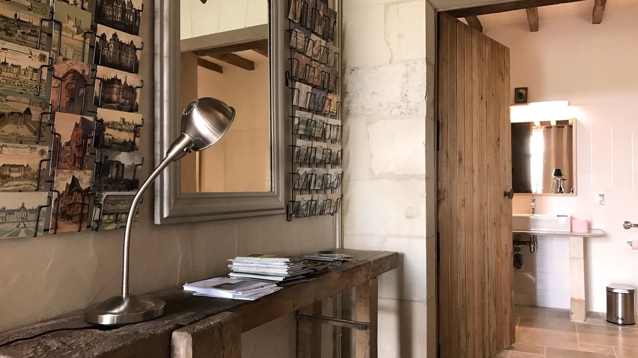 Photo of Bathroom in Cravant-les-Coteaux