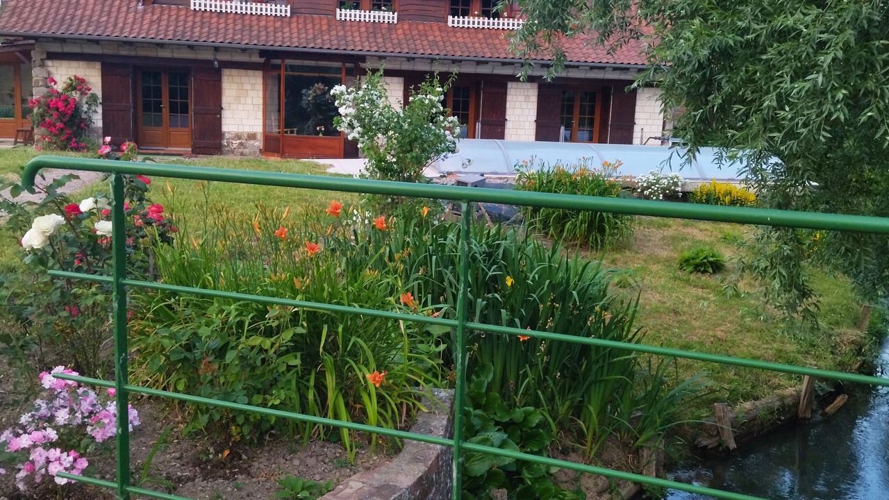 Photo of Outdoor in Eps