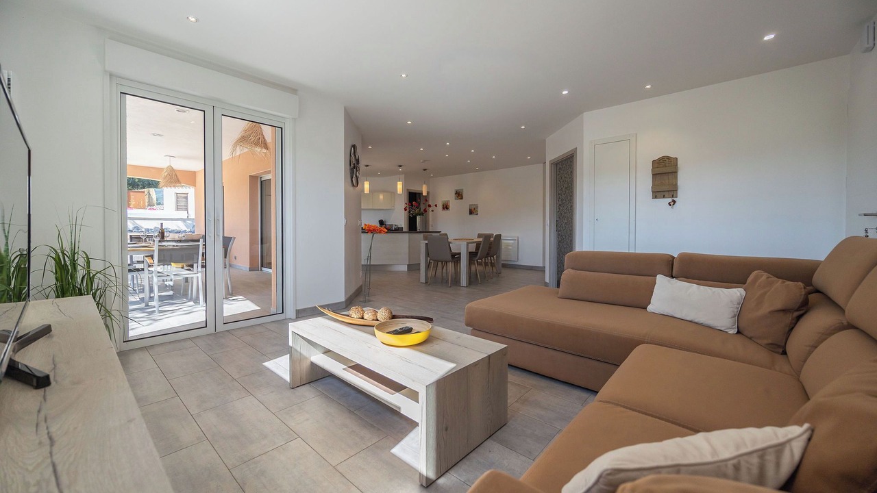 Photo of Livingroom in Saint-Alban-sous-Sampzon