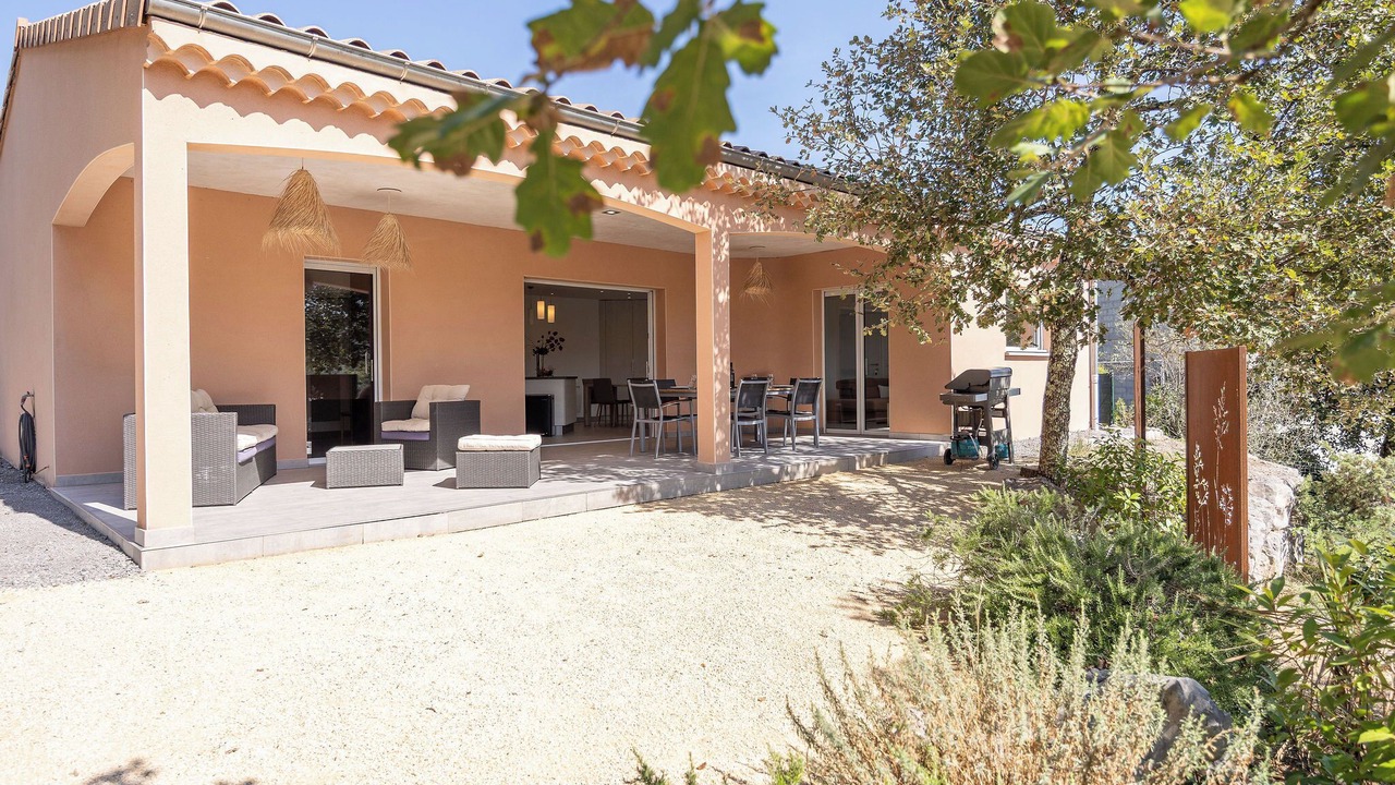 Photo of Patio Balcony in Saint-Alban-sous-Sampzon
