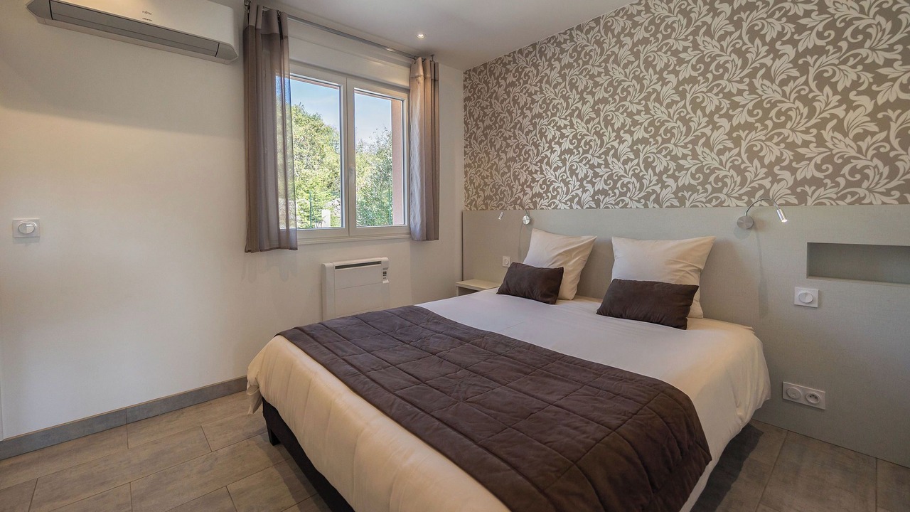 Photo of Bedroom in Saint-Alban-sous-Sampzon