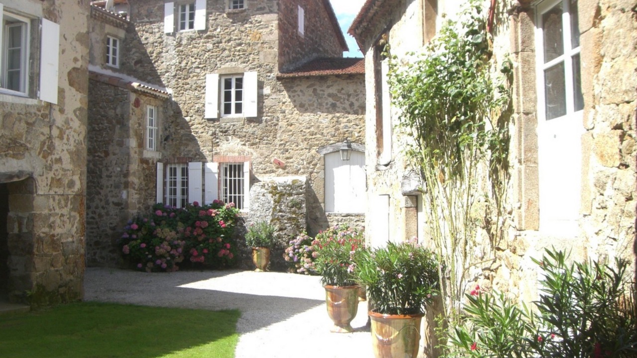 Photo of Outdoor in Saint-Jeure-d'Ay