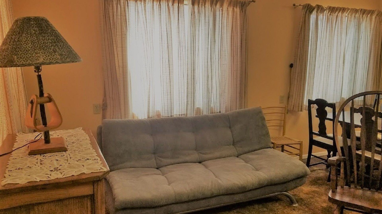 Photo of Livingroom in Mayhill