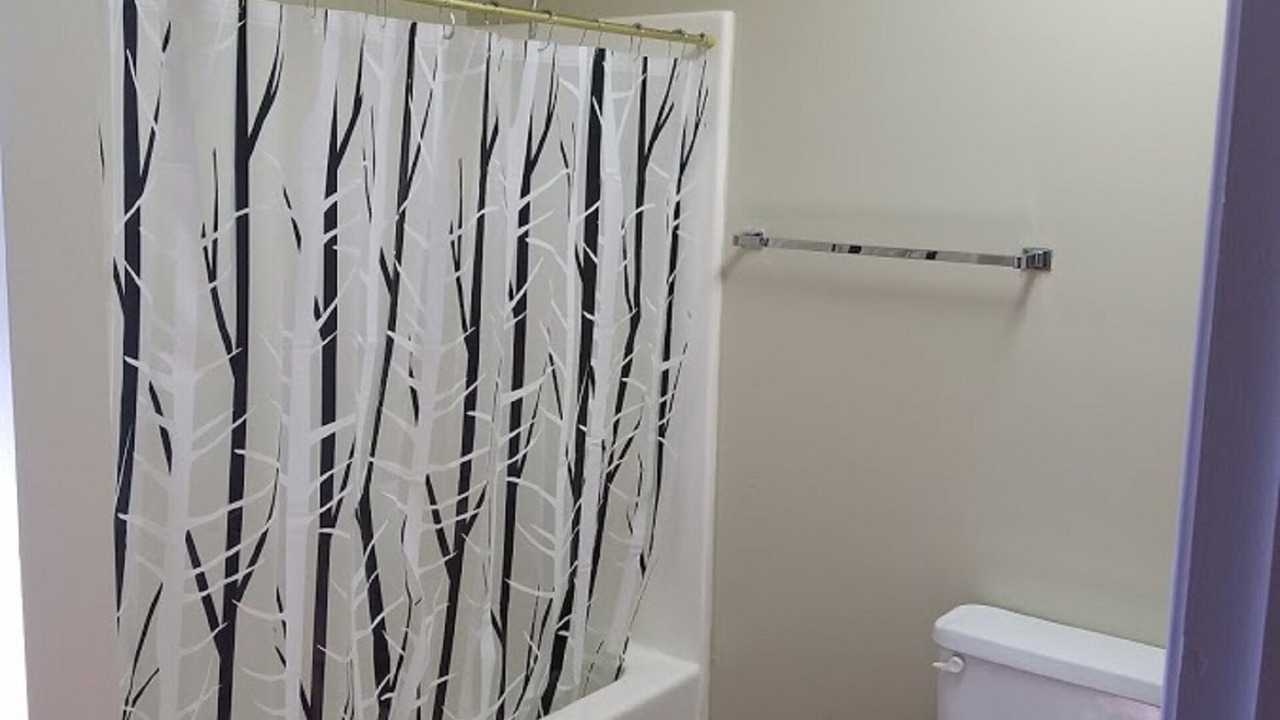 Photo of Bathroom in Mayhill