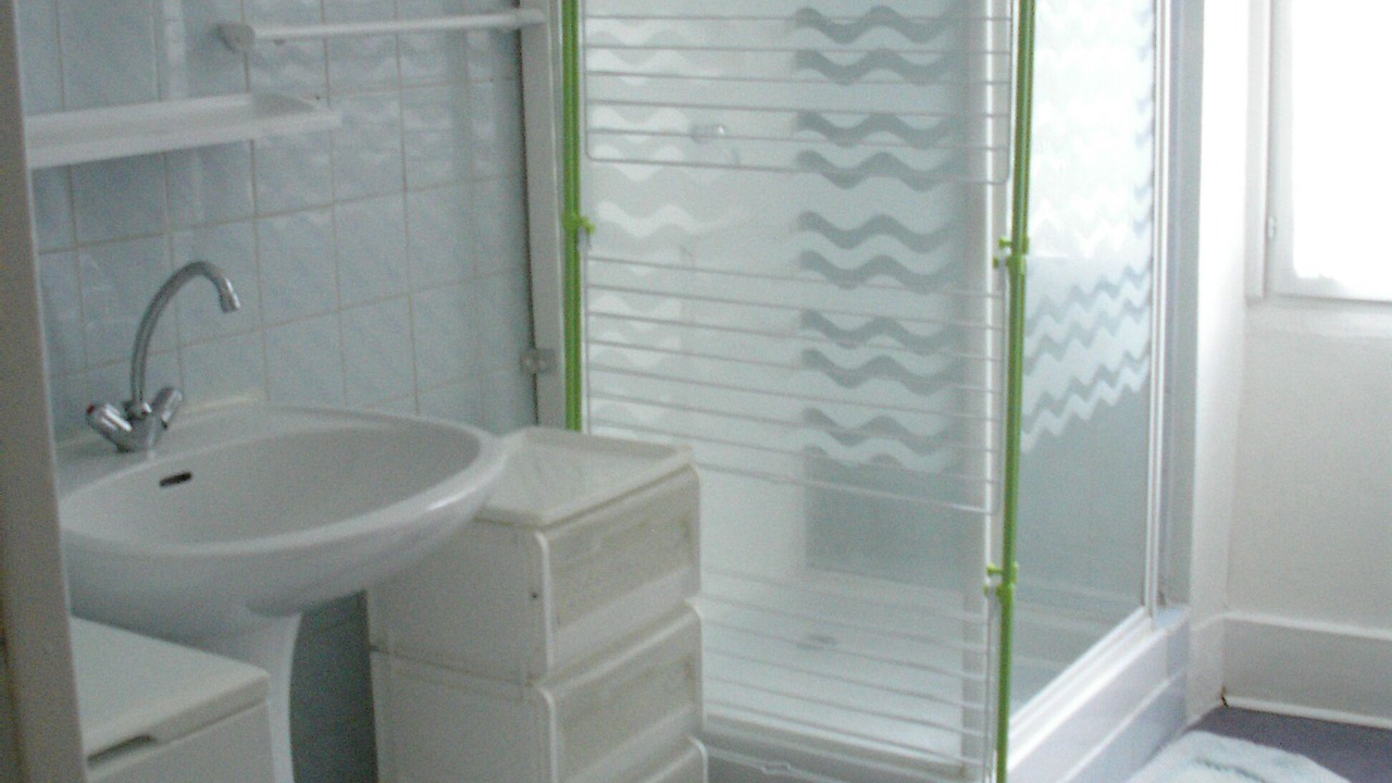 Photo of Bathroom in Beaumont-de-Lomagne