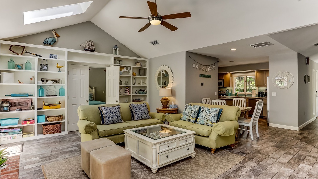 Photo of Bedroom in American Beach