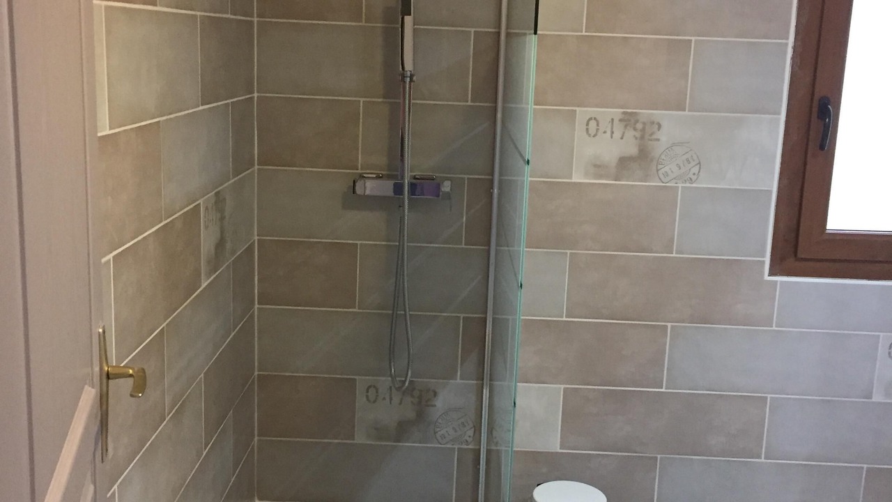 Photo of Bathroom in Serignan