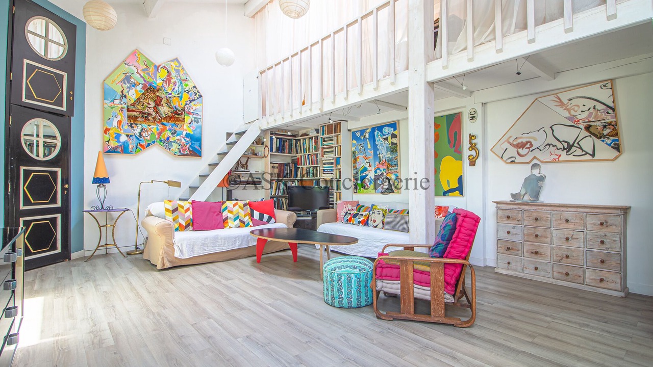 Photo of Others in Gassin