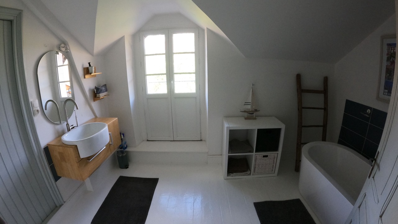 Photo of Bathroom in Izaut-de-l'Hotel