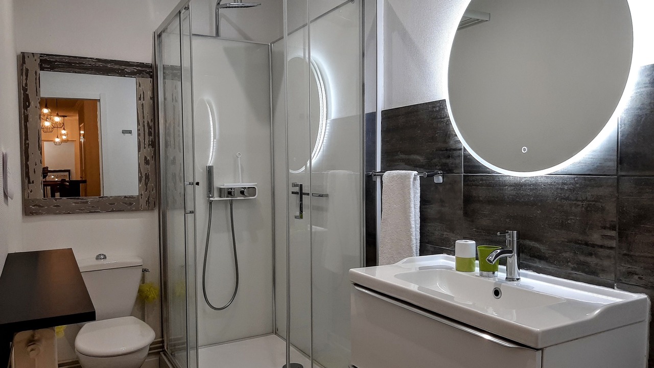 Photo of Bathroom in Aiguillon