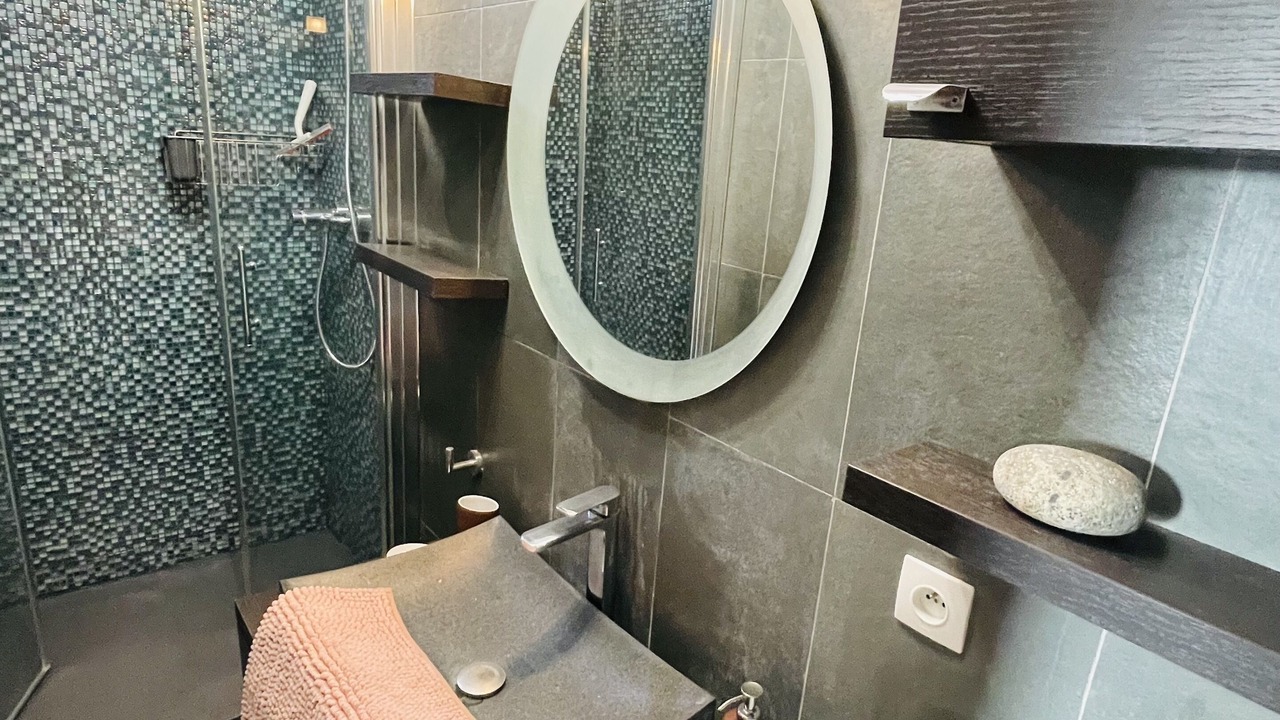 Photo of Bathroom in Montmartre