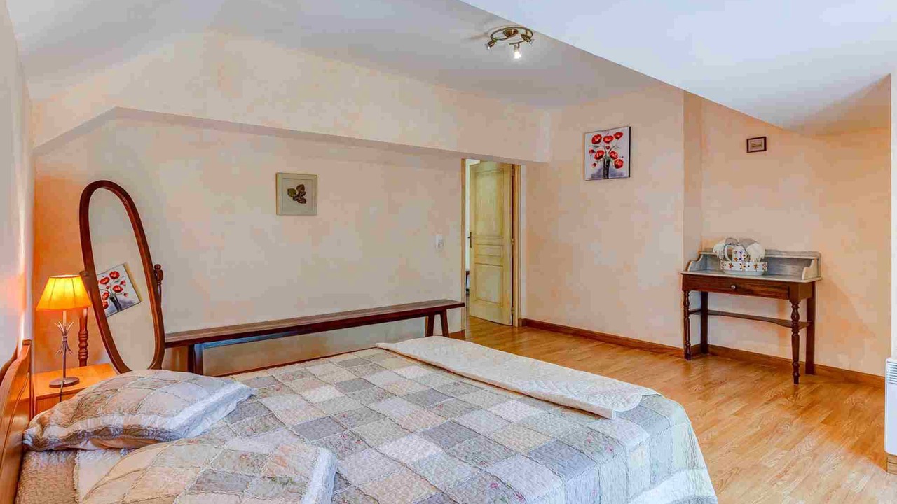 Photo of Bedroom in Prats-du-Perigord