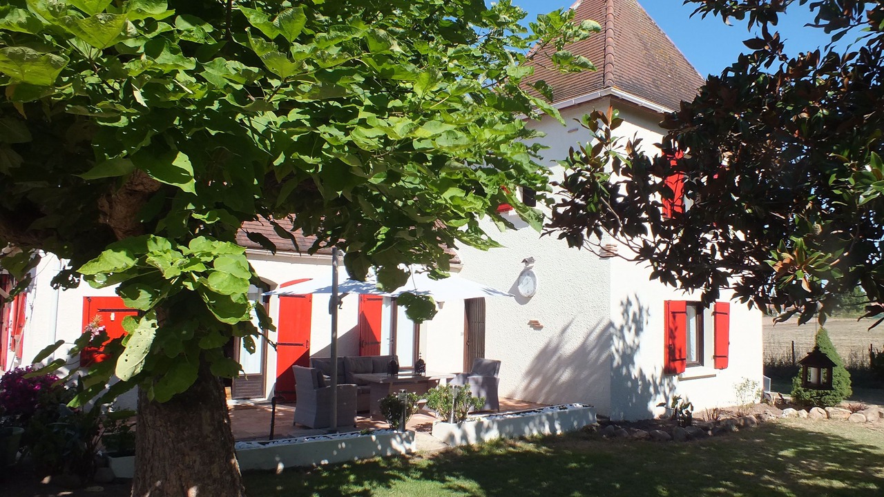 Photo of Patio Balcony in Saint-Pierre-d'Eyraud
