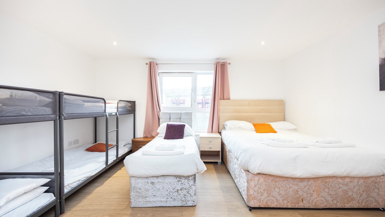 Photo of Bedroom in Limehouse