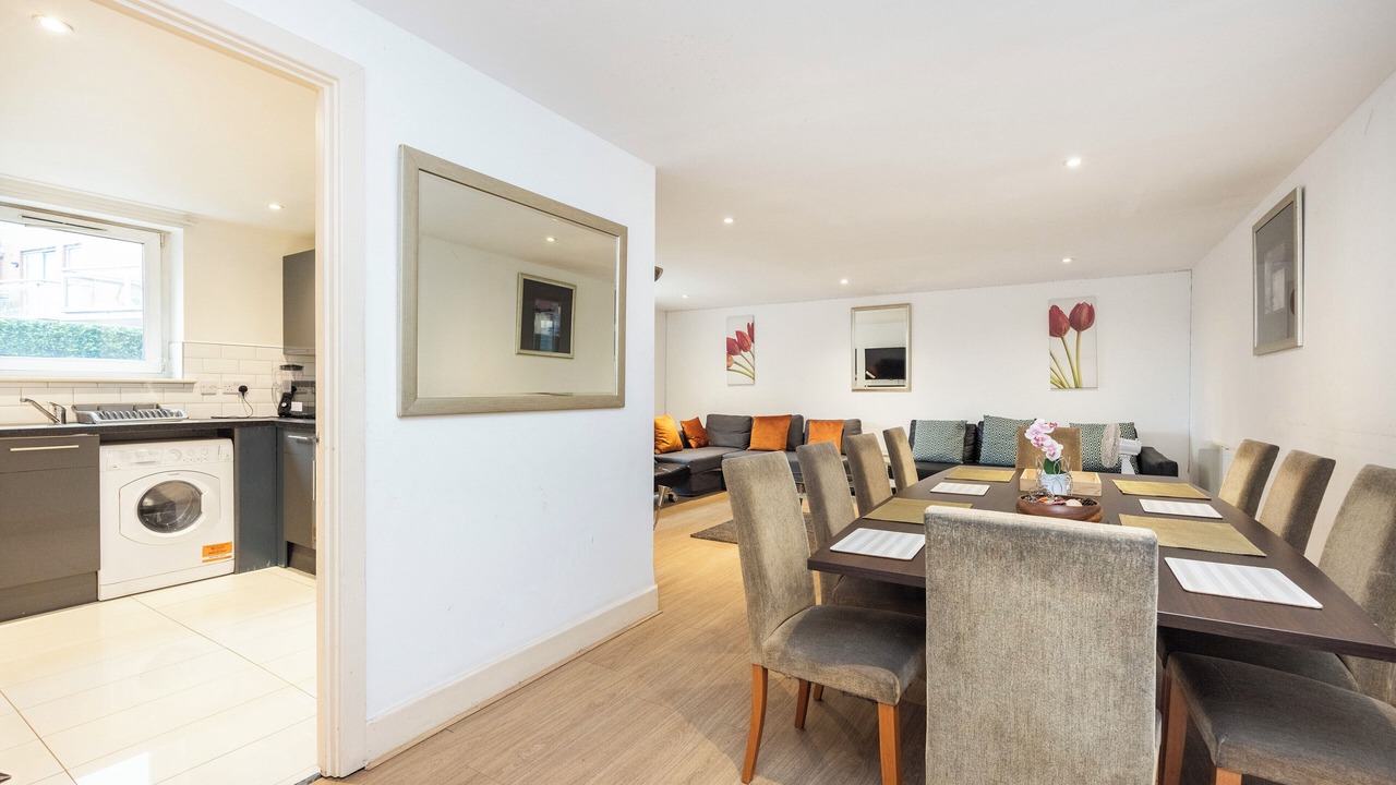 Photo of Others in Limehouse