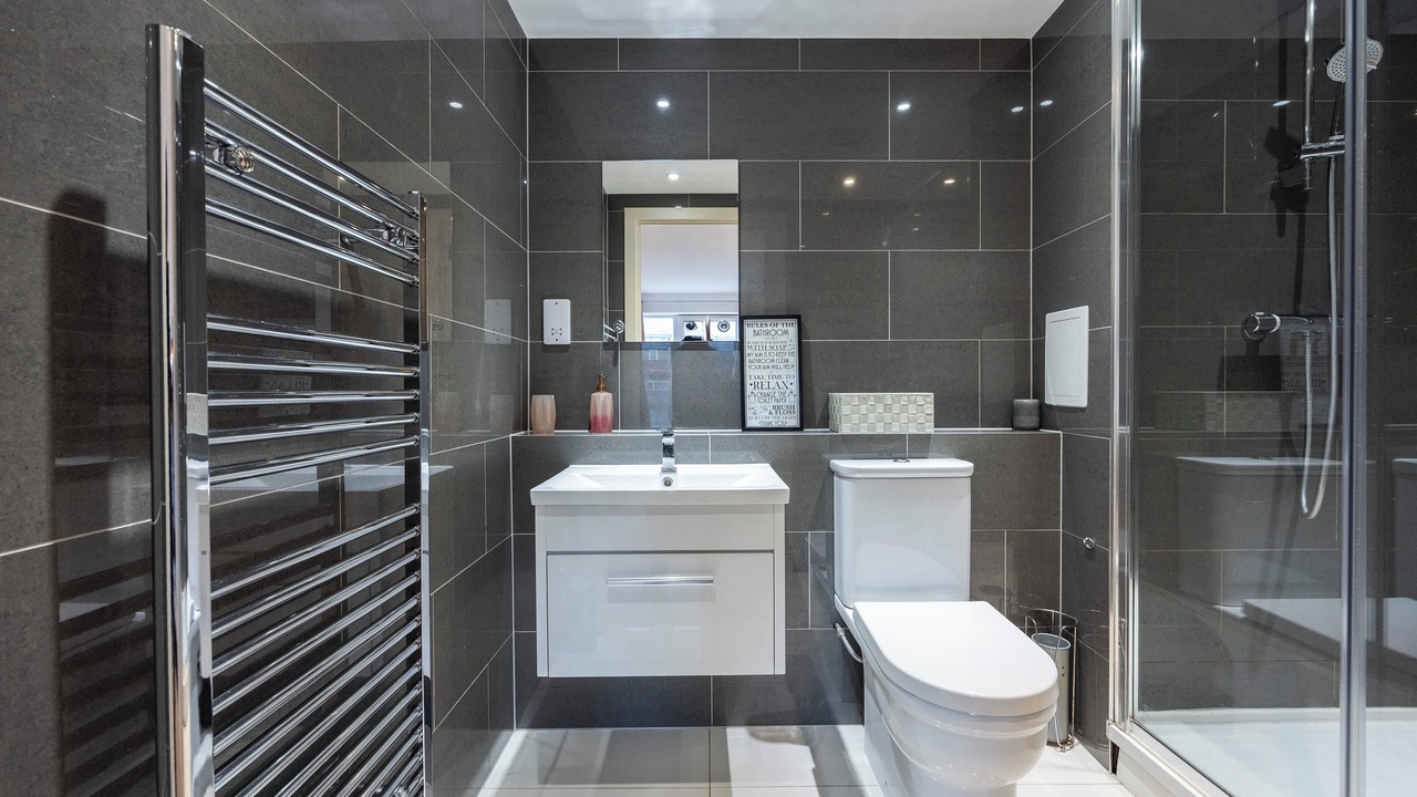 Photo of Bathroom in Limehouse