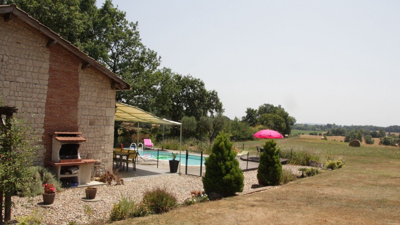 Photo of Outdoor in Sainte-Sabine-Born