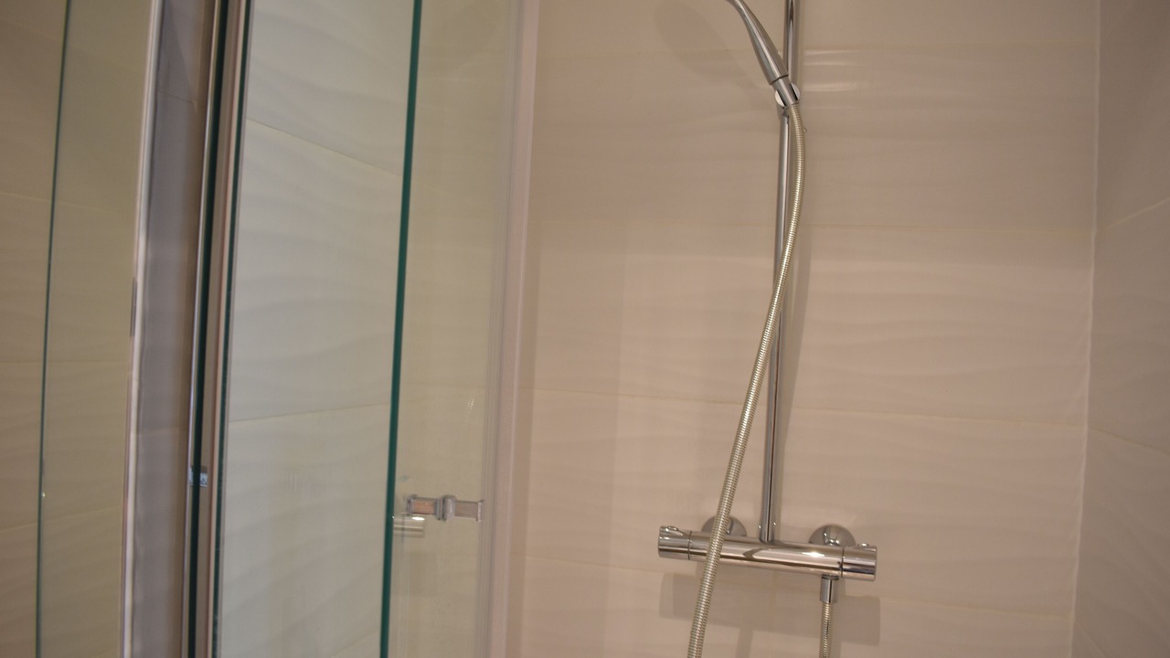 Photo of Bathroom in Quartier Saint-Ambroise