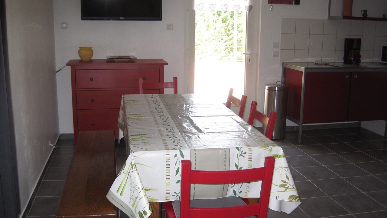 Photo of Others in Montseret