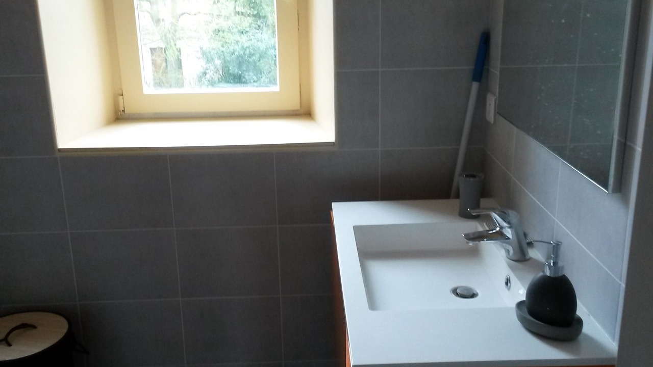 Photo of Bathroom in Saint-Contest