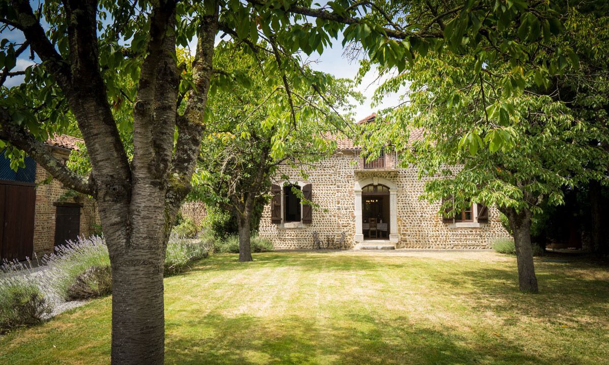 Photo of Outdoor in Caixon