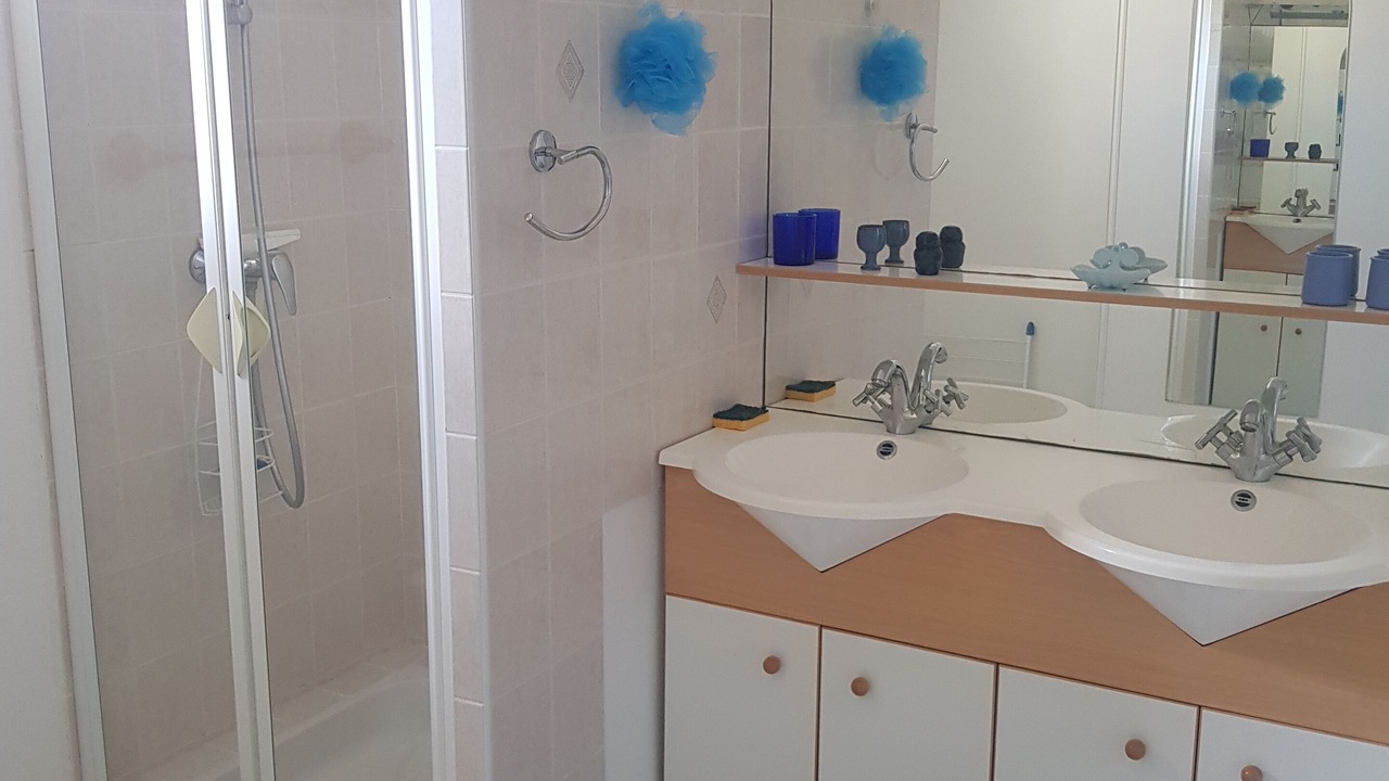 Photo of Bathroom in Meze