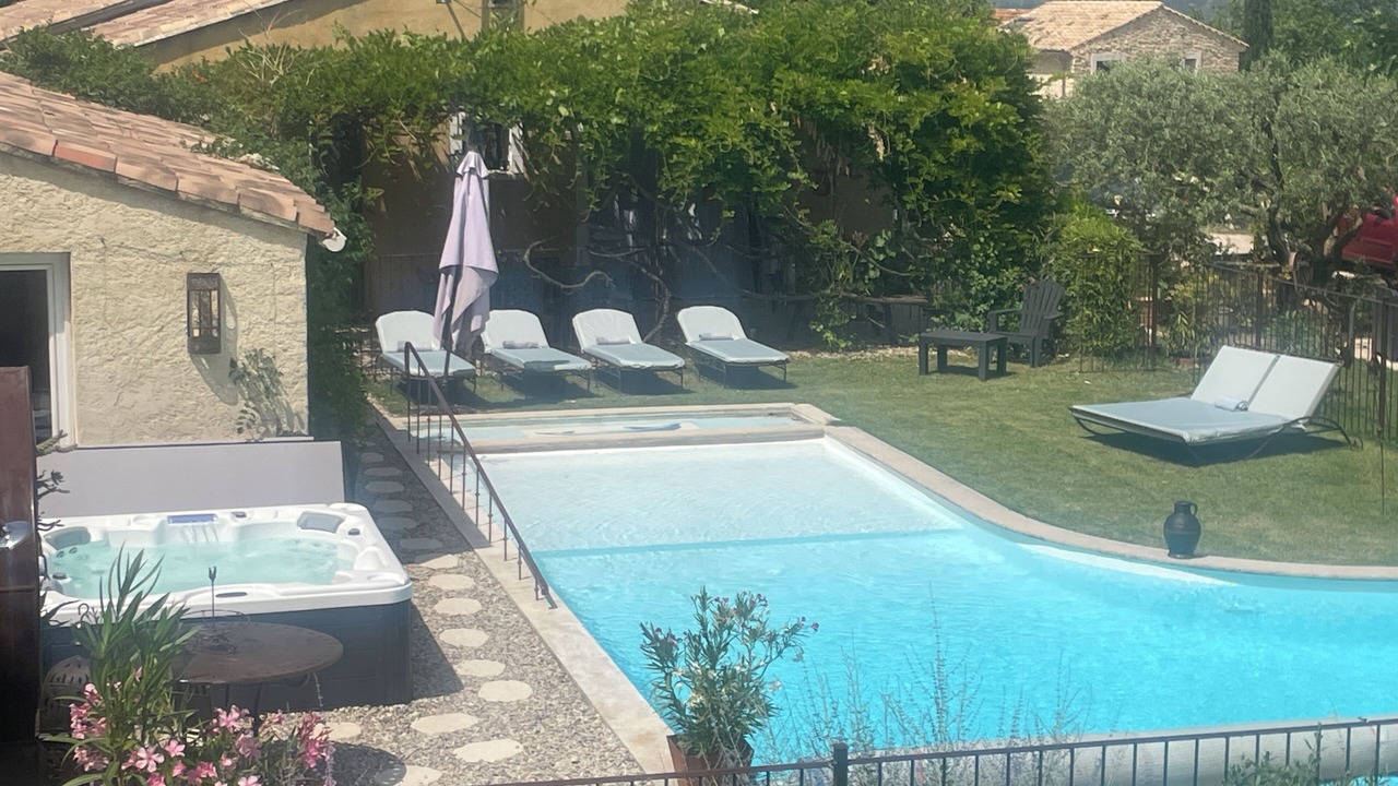 Photo of Outdoor in Crestet