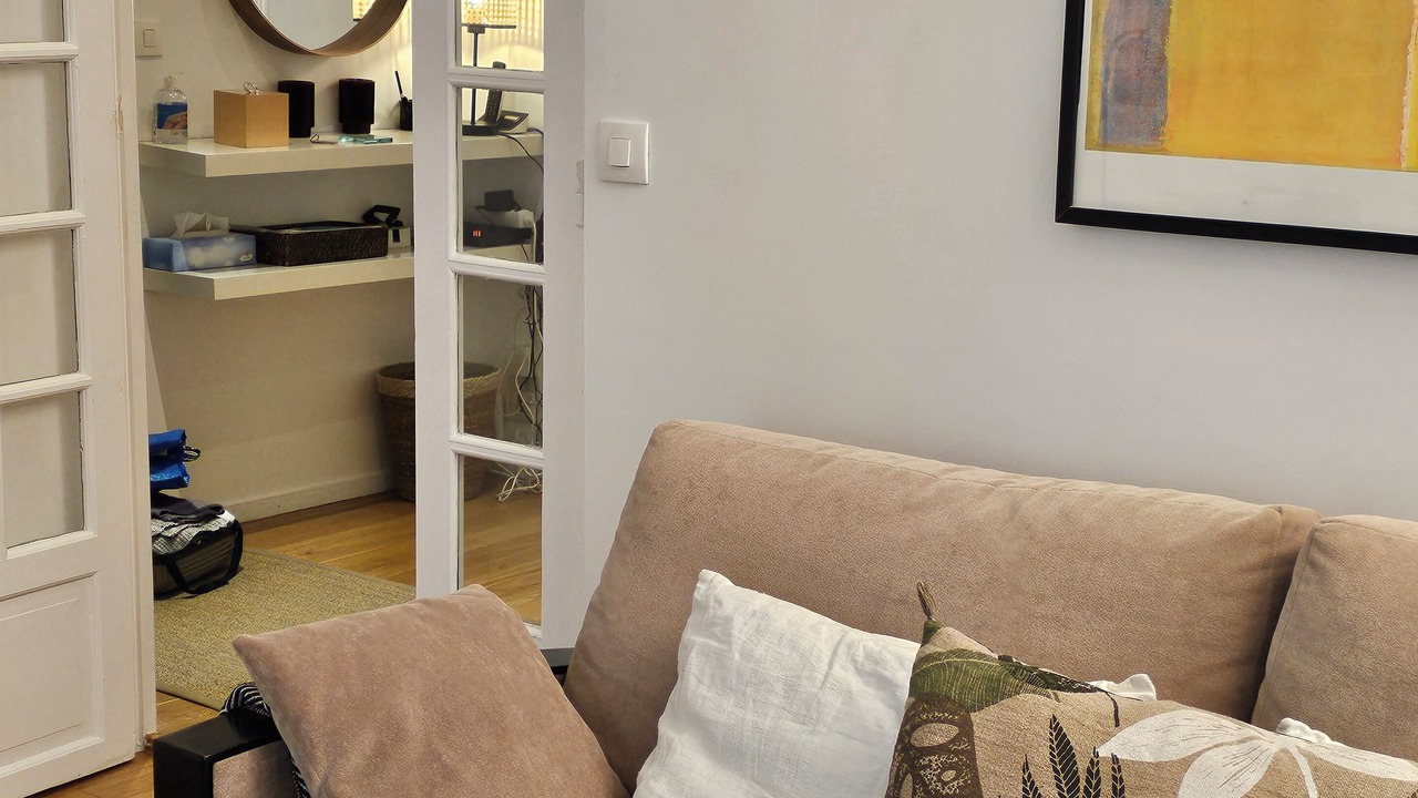 Photo of Livingroom in Quartier des Grandes-Carrieres