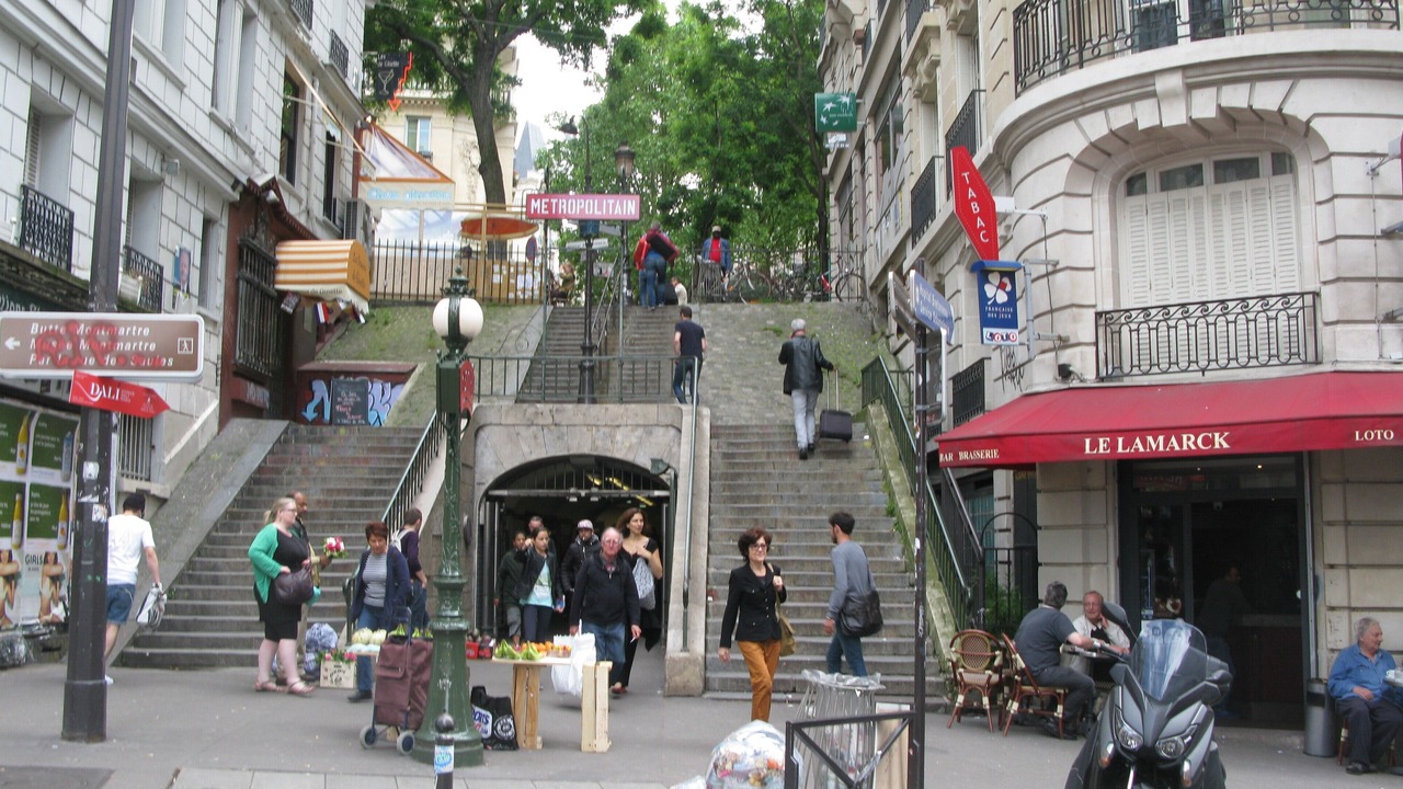 Photo of Outdoor in Quartier des Grandes-Carrieres